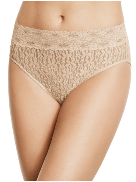 B.tempt'd by Wacoal Women's Lace Kiss High-Leg Brief Underwear 978382