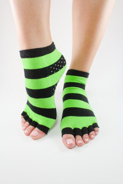 Toezies The Original 1-2 Toe Socks for Yoga-Pilates Green Apple