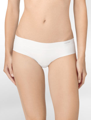 Calvin Klein Invisibles Hipster Panty - D3429 – Treasure Lingerie